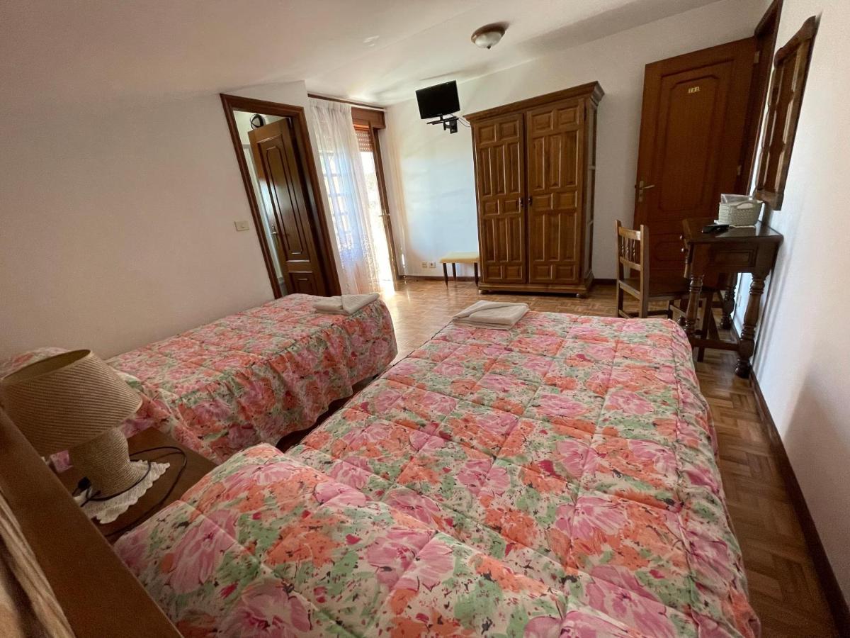 Hostal Restaurante Luz De Luna Вилануева де Ароса Екстериор снимка