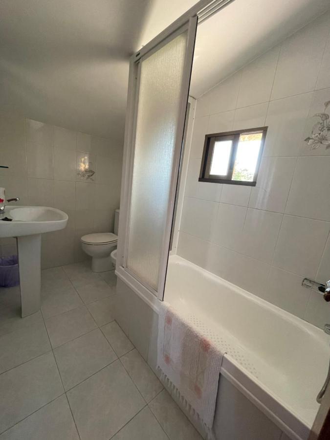 Hostal Restaurante Luz De Luna Вилануева де Ароса Екстериор снимка